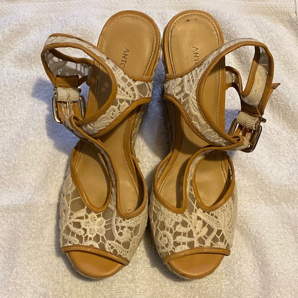 Antonio Melani Lace wedges